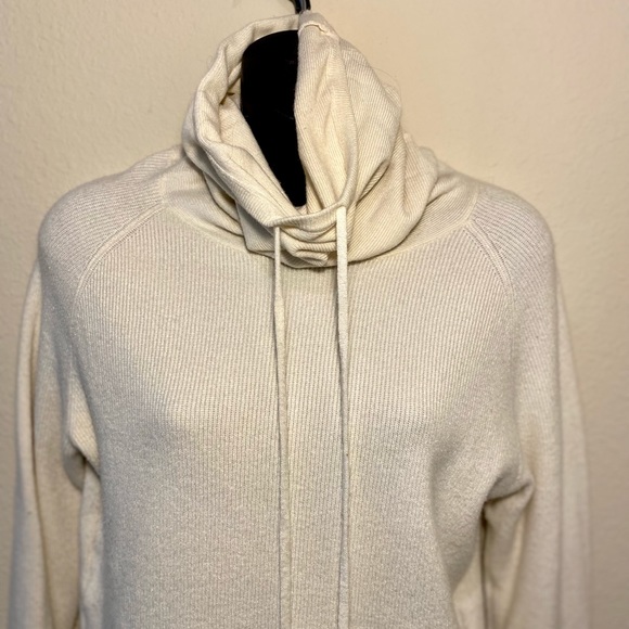 Cyrus Sweatshirt Beige Sweater - Picture 5 of 12